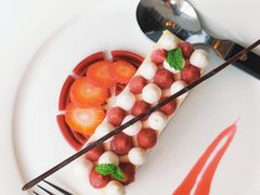 草莓芝士蛋糕-柏悦酒店-沁园牛排海鲜西餐厅