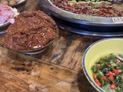 -岗上渣渣老火锅(两路口店)