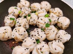 小小生煎包-松沪名灶·豆浆鱼头·新上海菜(飞航吾悦广场店)