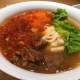 肉夹馍 它家的肉夹馍外皮是酥的