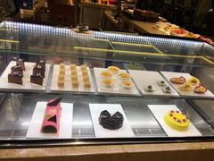 -大中华希尔顿酒店-念自助餐·嗨啤·小龙虾