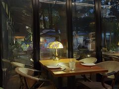 露天位-Golden Lily河内巴黎法越料理餐厅(建国西路店)