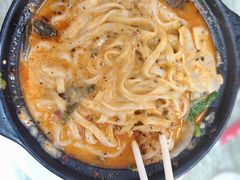 -小街曹师傅砂锅麻辣烫(亚泰大街店)