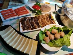 -花田煮鲜牛肉火锅(钟楼众汇店)