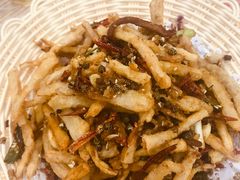 -江城燕子大排档(江汉路步行街店)