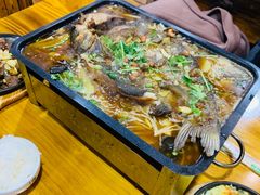 -老东镇啤酒屋海鲜加工·蒸汽海鲜·海鲜烧烤(台东店)