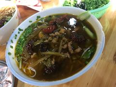 -越洋肖氏老米线(杨家坪店)