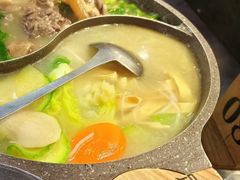 -嘎洒汤锅·花腰傣美食