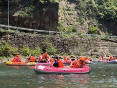 -安吉龙王山峡谷漂流
