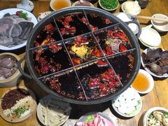 -白乐天毛肚火锅馆(南滨路店)
