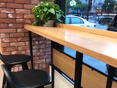 -山山家·新鲜烘焙(现代城店)
