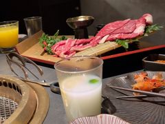 -铭牛烧肉·和牛海鲜自助(高新月牙湖店)