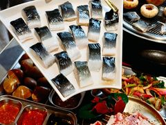 -围炉肉舍•炭烤活鳗•丹东海鲜烤肉(步行街店)