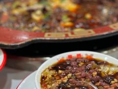 -烧哥美蛙肥肠鱼火锅·十五年社区店
