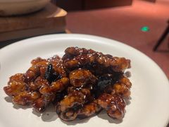 黑蒜糖醋里脊-肆海小川菜酒馆Wine Bistro (青年路店)
