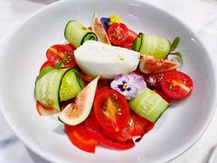 时令沙拉-théATRE茶聚场·餐厅(环球金融中心店)