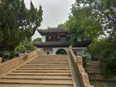 -汇龙潭