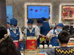 等位区-VENCHI 闻绮(北京国贸商城店)