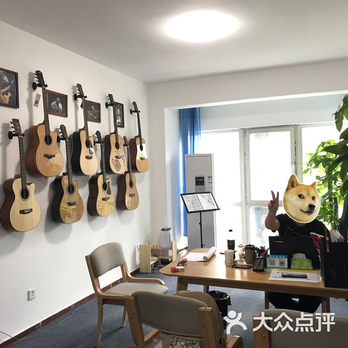 西海岸吉他工作室