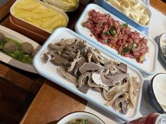 -乡土黄·鲜牛肉火锅·小龙虾(兴业街店)