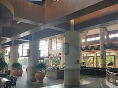 -亚龙湾喜来登·美景台大堂吧