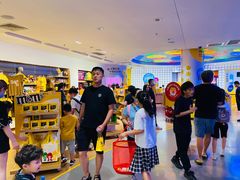 -m豆巧克力世界(上海世茂广场店)