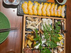 -花菇朵·云山雀 ll 野生菌火锅·精品云南菜(万柳店)