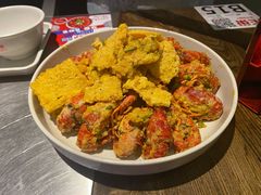 咸蛋黄焗龙虾-龙巢盱眙龙虾·牛蛙·烧烤宵夜(八卦岭店)