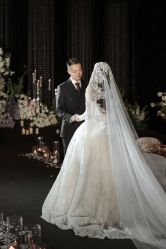 -不晚国际婚纱礼服