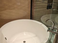 -珠海棕泉水疗酒店(拱北口岸高铁站店)