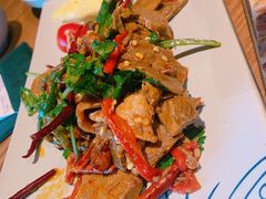 -云海肴·汽锅鸡·云南菜(天山百盛优客店)