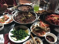 -日进一片海.生腌海鲜火锅.宵夜烧烤(三里屯总店)
