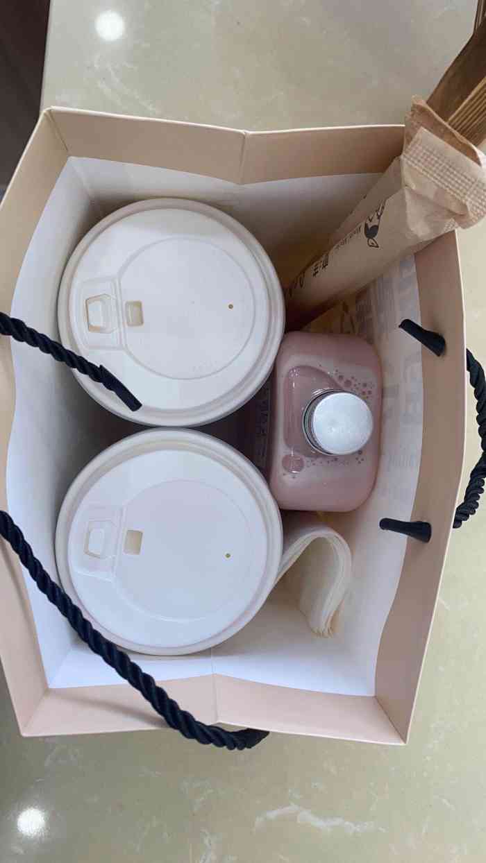 摩吉·mochimochi台式磨制奶茶-"非常非常喜欢的一家咖啡小馆子,环境