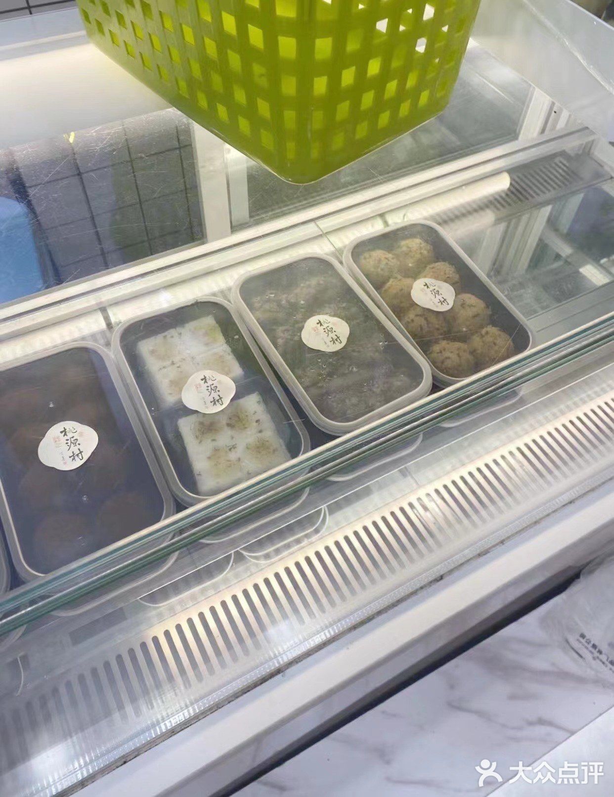 可以说桃源村真的是超级棒的。在桃源村买糕点的话