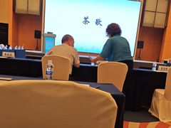 -广州万富希尔顿酒店·感趣自助餐厅·金秋蟹宴生蚝海鲜刺身