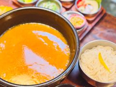 -银米·云南传统过桥米线(双廊黑金冠店)