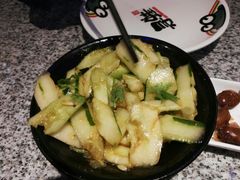 拍黄瓜-寻蛙记炭烧牛蛙主题餐厅(相城天虹店)