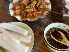 -乡巴佬鼎锅饭