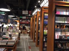 -西西弗书店&矢量咖啡(凯德晶萃广场店)