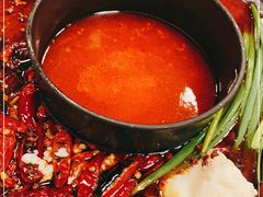 -黄潇洒老火锅(九眼桥宏济巷店)