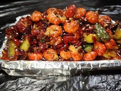 -路边边地标烧烤·川菜·小龙虾·音乐酒馆(良乡长虹店)