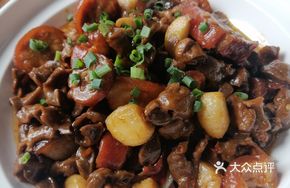 Stewed Chicken Gizzard and Pig Tail