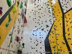 -问山MountQuest攀岩馆