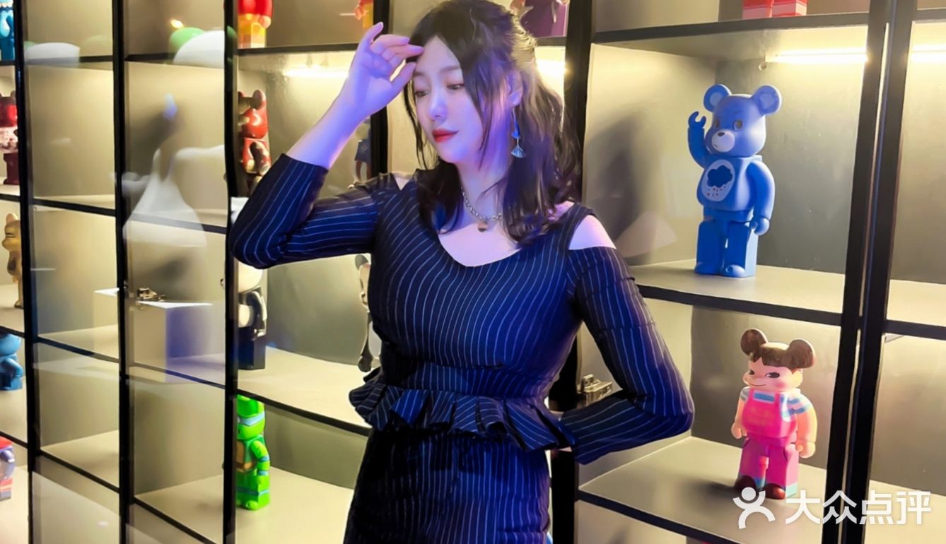 来武汉这家会飘雪❄️ 的酒吧邂逅一场浪漫💕 