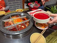 -宽板凳老灶火锅(台湾街店)