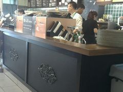 -星巴克臻选(威海威高广场店)