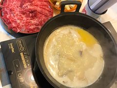 -鲜入围煮花胶鸡海鲜火锅