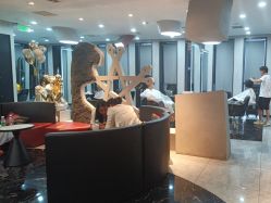 点击看大图 -TOP HAIR SALON