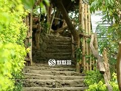 -卢霍山