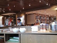 大堂-西贝莜面村(上海百联西郊店)